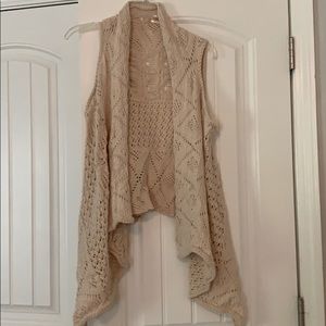 Cream knitted cardigan vest